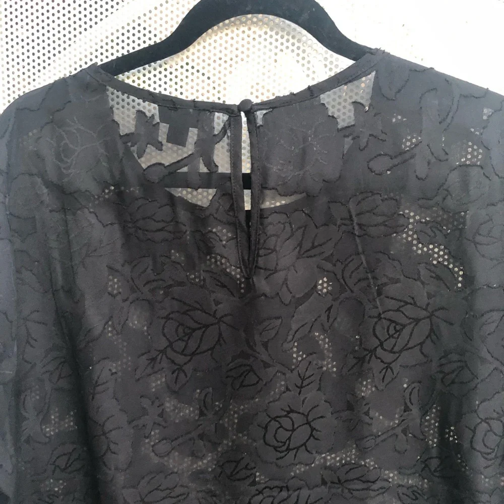 torrid Black Floral Lace Short Sleeve Blouse